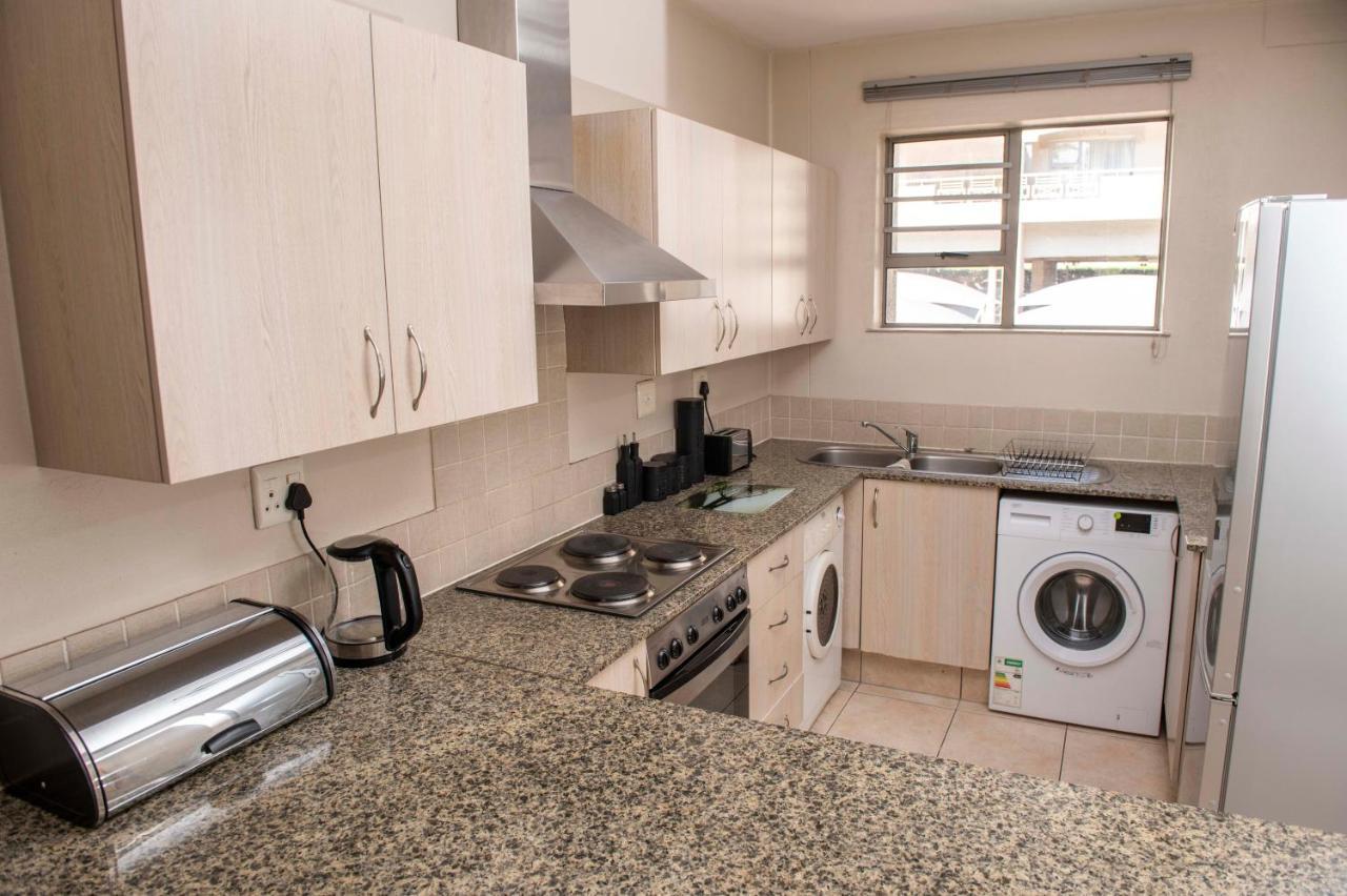 Grayston Exec Apartments โจฮันเนสเบิร์ก ภายนอก รูปภาพ